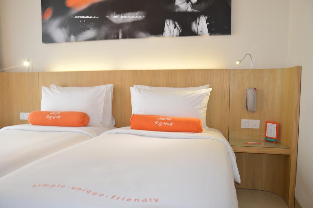 Harris Hotel Raya 庫塔 外观 照片